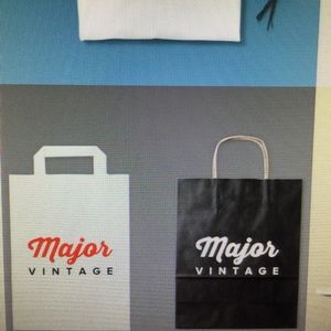 Meet your Posher, Major